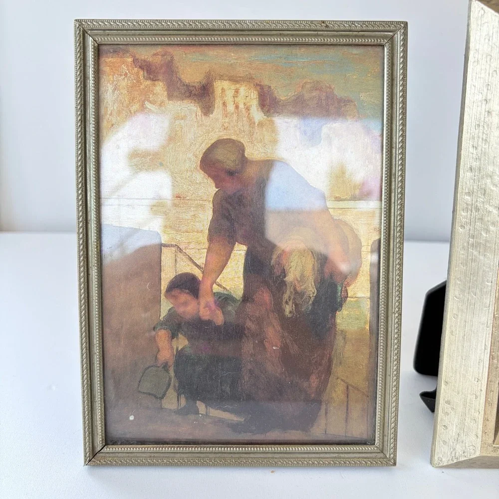 Vintage Gold Tone Tabletop Picture Frame Set Hammered and Beaded Metal 5x7 2pc